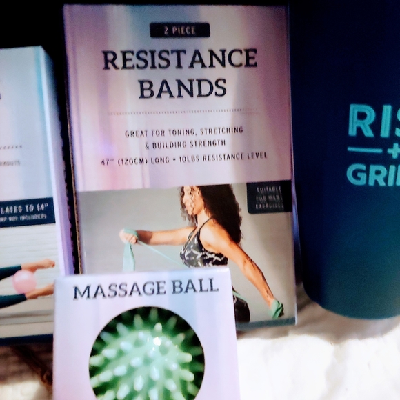 Set of 4 Beginner's Exercise/Workout Supplies - Picture 3 of 4